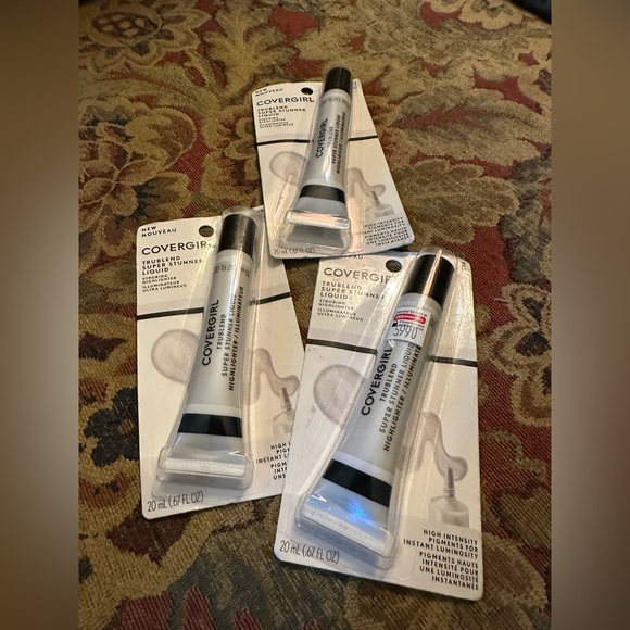 3 Tubes- NWT- Covergirl Moonlit Trublend Super Stunner Liquid - Picture 3 of 8